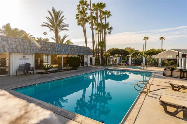 201 Collins West 47, Orange, CA 92867