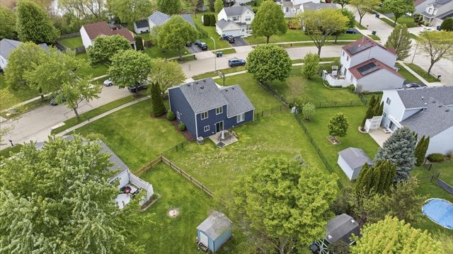625 Fairview Lane, South Elgin, IL 60177