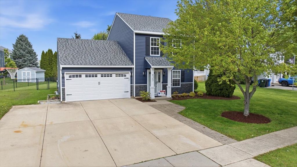 625 Fairview Lane, South Elgin, IL 60177