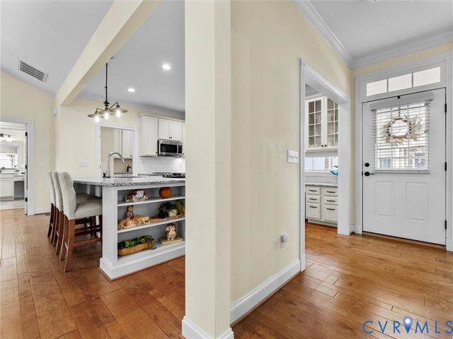 9335 Amberleigh Cir, North Chesterfield, VA 23236