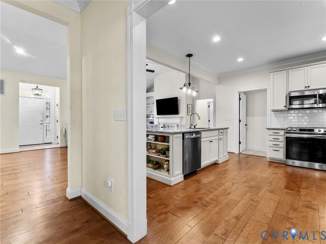 9335 Amberleigh Cir, North Chesterfield, VA 23236