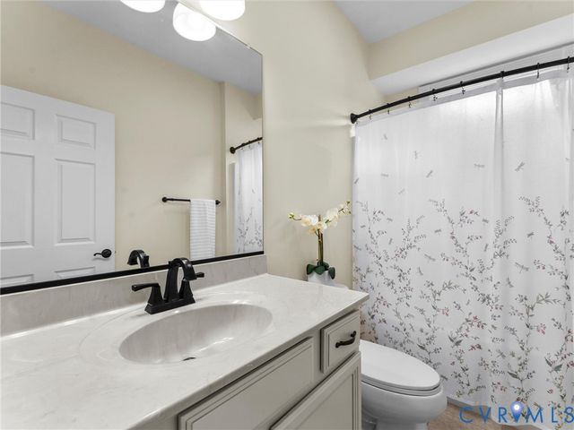 9335 Amberleigh Cir, North Chesterfield, VA 23236