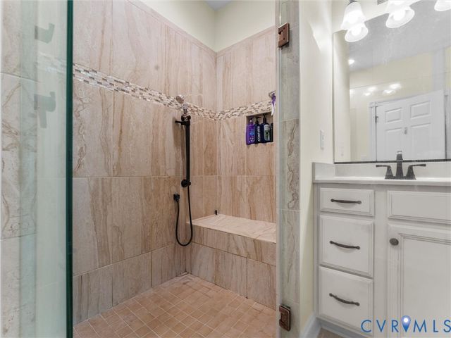 9335 Amberleigh Cir, North Chesterfield, VA 23236