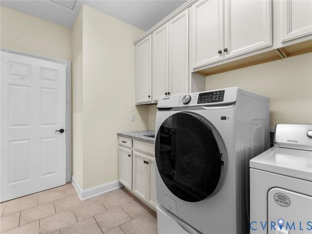 9335 Amberleigh Cir, North Chesterfield, VA 23236