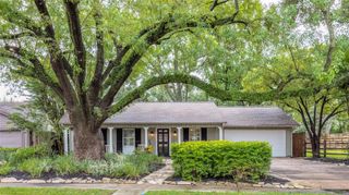 5541 Schumacher Lane, Houston, TX 77056