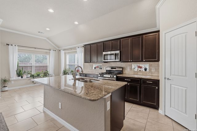 15223 Stagehand Dr, San Antonio, TX 78245