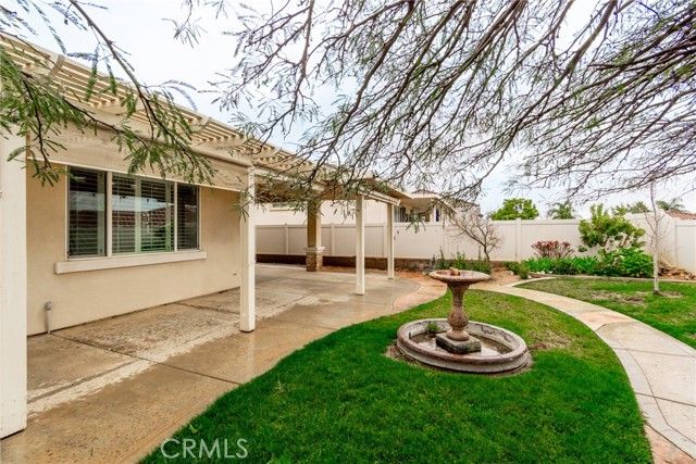 1587 Summerlin Court, Beaumont, CA 92223