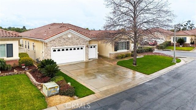 1587 Summerlin Court, Beaumont, CA 92223