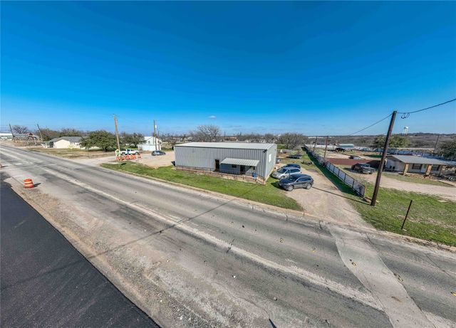 1108 N Breckenridge Avenue, Breckenridge, TX 76424