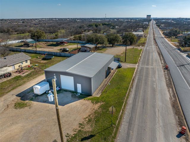 1108 N Breckenridge Avenue, Breckenridge, TX 76424