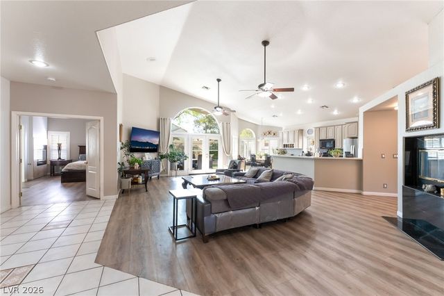 8048 Marbella Circle, Las Vegas, NV 89128