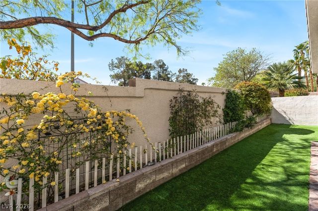 8048 Marbella Circle, Las Vegas, NV 89128