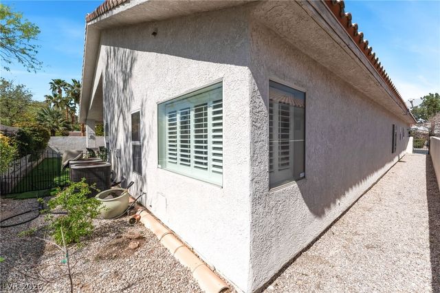 8048 Marbella Circle, Las Vegas, NV 89128