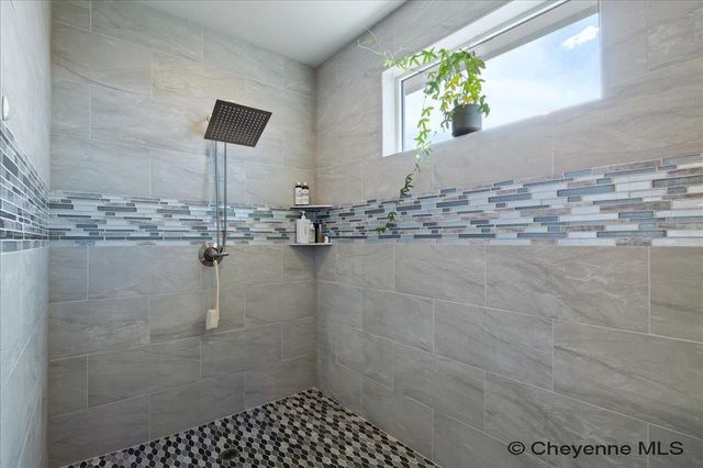 2200 LEDOUX DR, Cheyenne, WY 82007