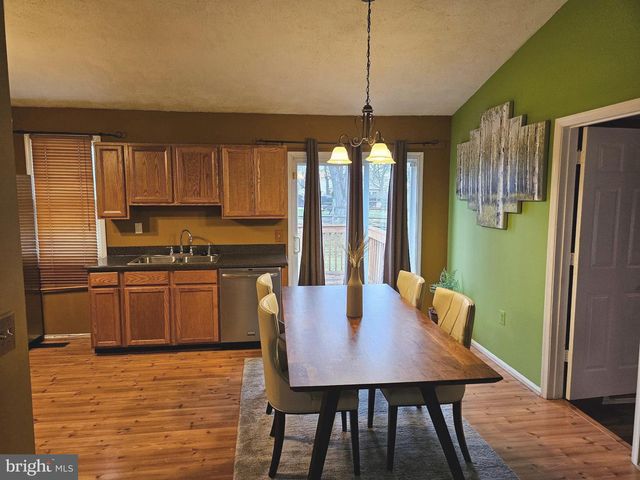 2017 BAINBRIDGE CT, Waldorf, MD 20602