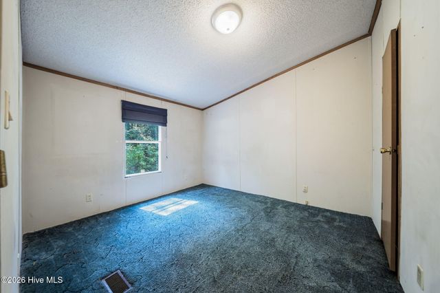 153 Tar Landing Road, Holly Ridge, NC 28445