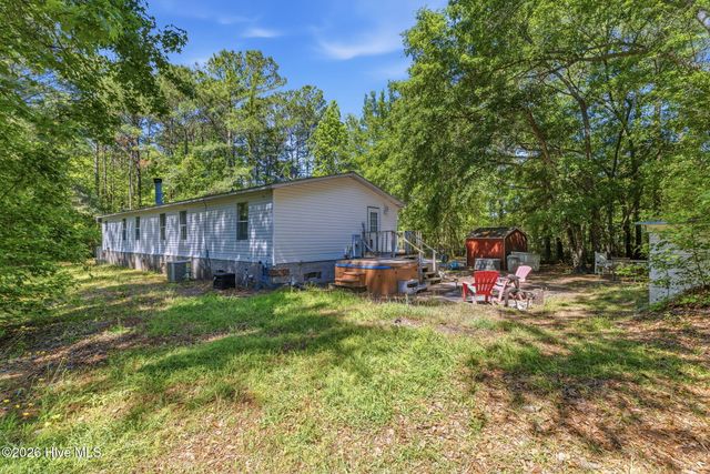 153 Tar Landing Road, Holly Ridge, NC 28445