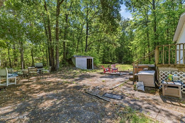 153 Tar Landing Road, Holly Ridge, NC 28445