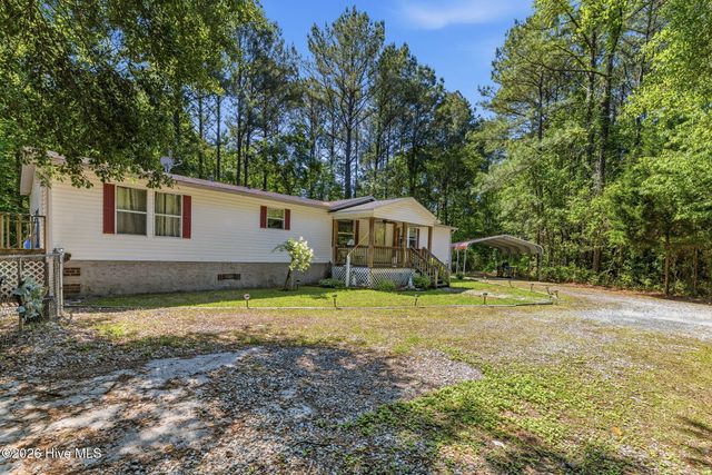 153 Tar Landing Road, Holly Ridge, NC 28445