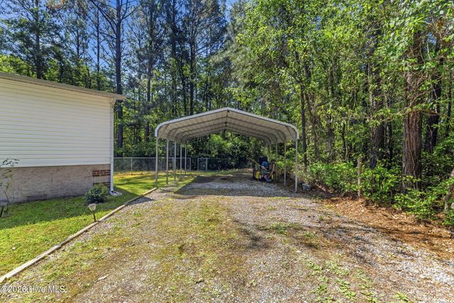 153 Tar Landing Road, Holly Ridge, NC 28445
