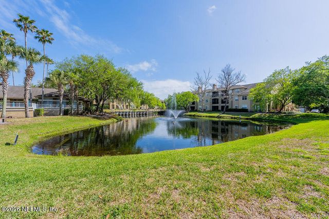 19 ARBOR CLUB Drive 211, Ponte Vedra Beach, FL 32082