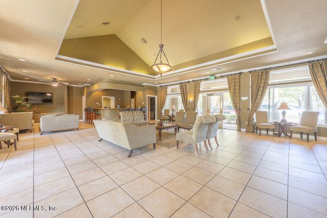 19 ARBOR CLUB Drive 211, Ponte Vedra Beach, FL 32082