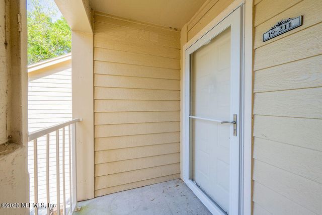 19 ARBOR CLUB Drive 211, Ponte Vedra Beach, FL 32082