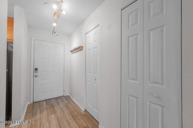 19 ARBOR CLUB Drive 211, Ponte Vedra Beach, FL 32082