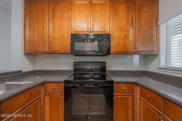 19 ARBOR CLUB Drive 211, Ponte Vedra Beach, FL 32082