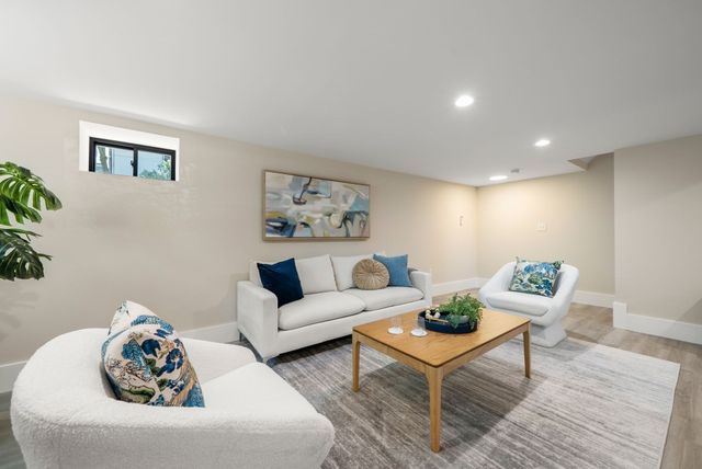 52 Lewis Ave 52, Arlington, MA 02474
