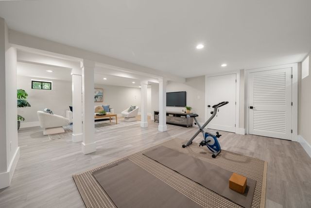 52 Lewis Ave 52, Arlington, MA 02474