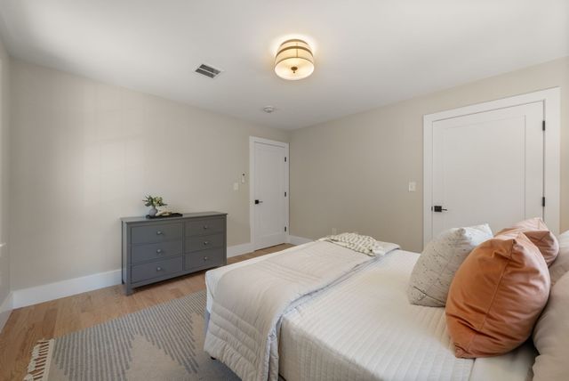 52 Lewis Ave 52, Arlington, MA 02474