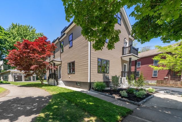 52 Lewis Ave 52, Arlington, MA 02474