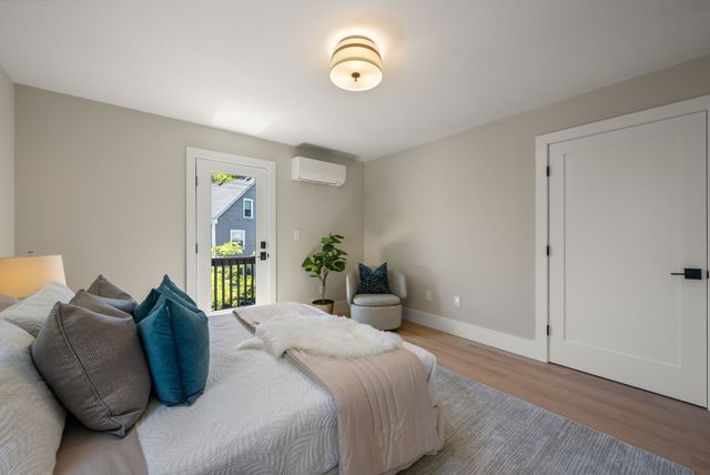 52 Lewis Ave 52, Arlington, MA 02474