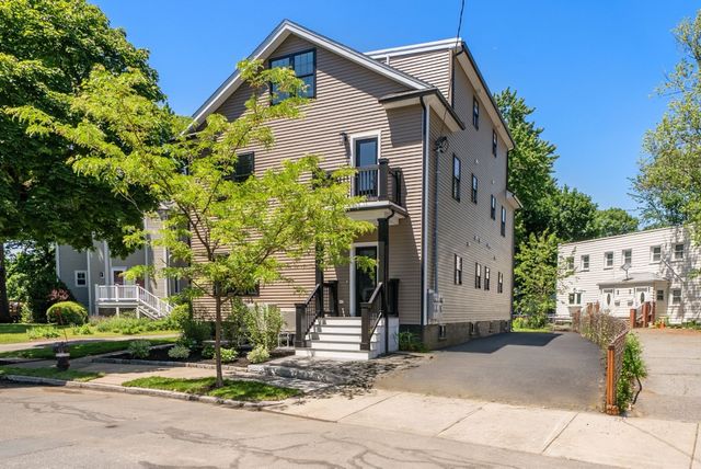 52 Lewis Ave 52, Arlington, MA 02474