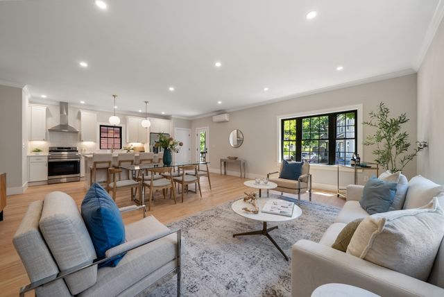 52 Lewis Ave 52, Arlington, MA 02474