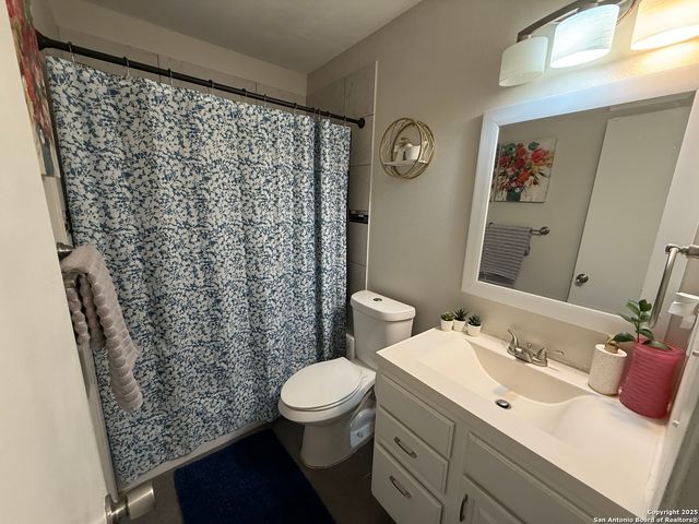4562 Los Ranchitos, San Antonio, TX 78233