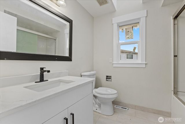11206 SE 219th Place, Kent, WA 98031