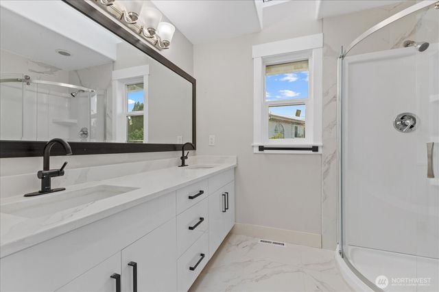 11206 SE 219th Place, Kent, WA 98031