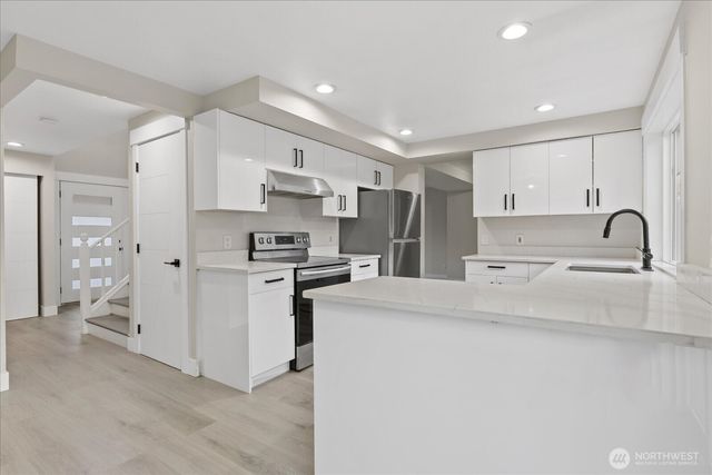 11206 SE 219th Place, Kent, WA 98031