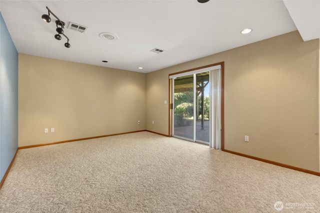 4295 Bush Mountain Drive SW, Tumwater, WA 98512