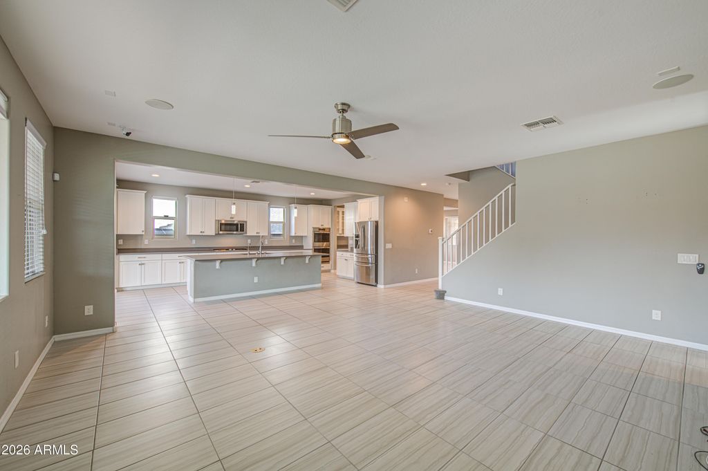 19040 W BECKER Lane, Surprise, AZ 85388 — photo 4