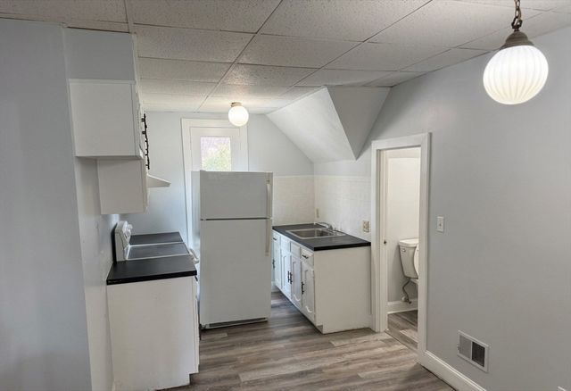 21 Essex Street 5, Saugus, MA 01906