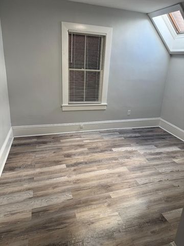 21 Essex Street 5, Saugus, MA 01906