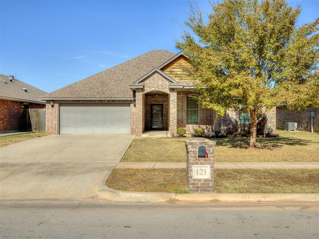 121 SW 148th Street, Moore, OK 73170