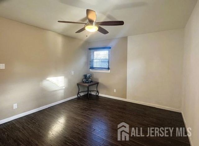 18 Pinetree Drive, Parlin, NJ 08859