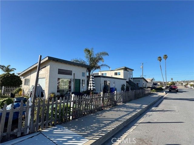 590 S 6th, Grover Beach, CA 93433