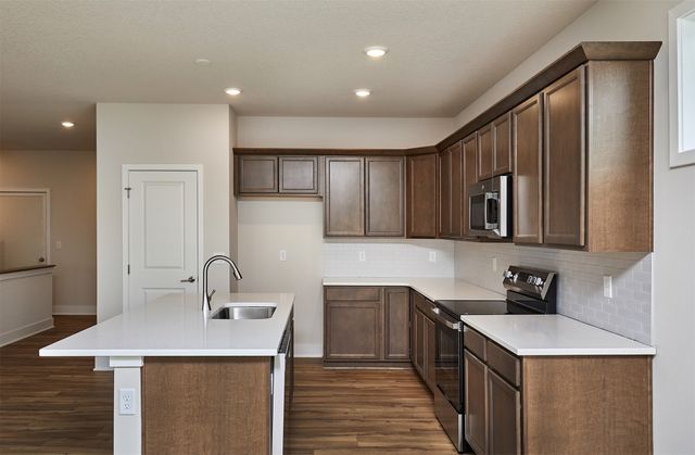 9479 Emilia Lane, West Des Moines, IA 50266