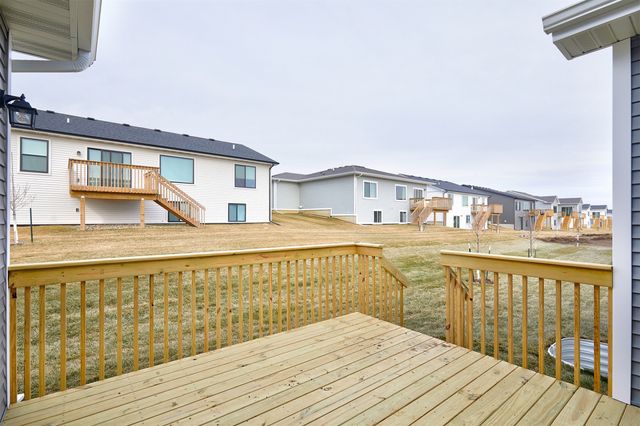 9479 Emilia Lane, West Des Moines, IA 50266