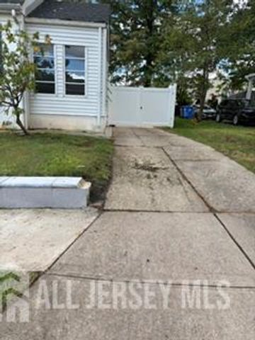 291 Grove Street, Woodbridge Proper, NJ 07095